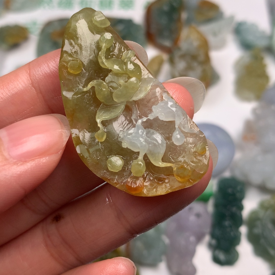 定制翡翠未镶嵌翡翠