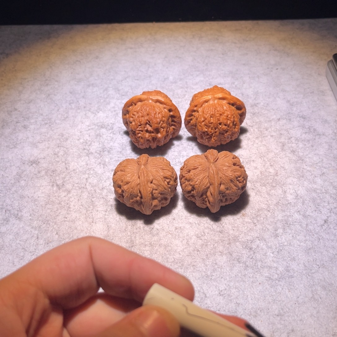 一个vv飓风虚拟有许许多多