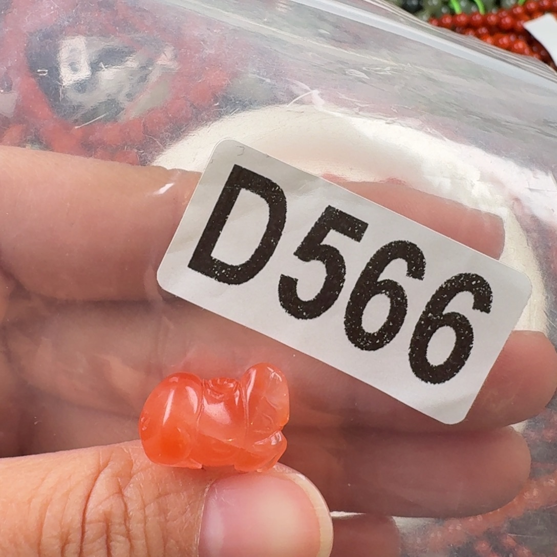 南红玛瑙未镶嵌珠宝奇石