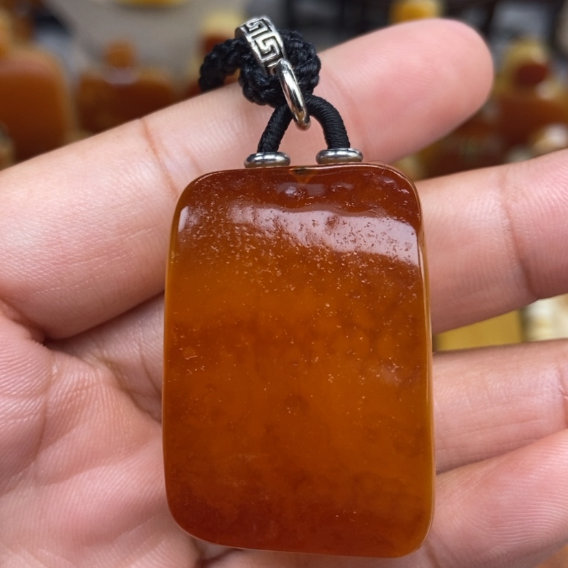 【闪购商品】未镶嵌颈饰琥珀