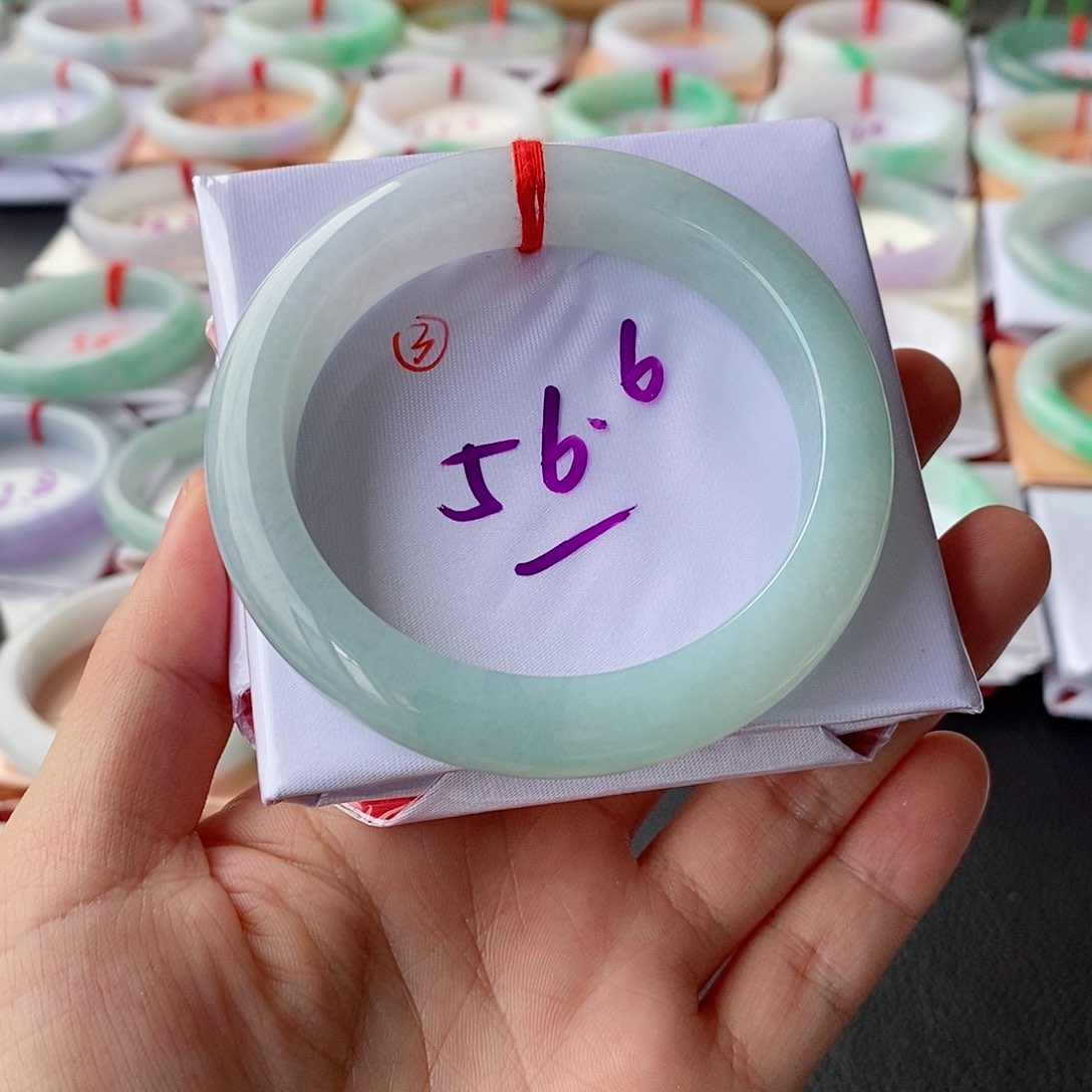 翡翠手镯未镶嵌3号