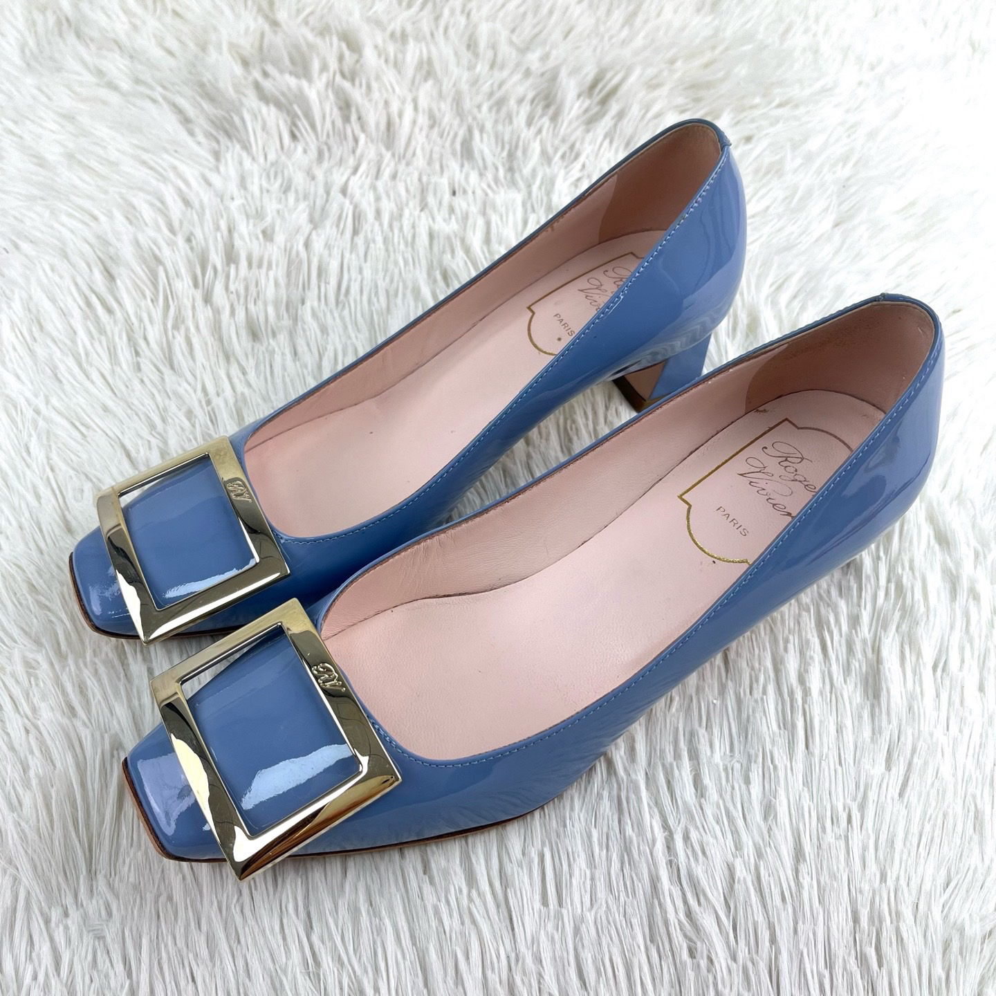 99新 Roger Vivier/罗杰·维威耶 天蓝色漆皮金属方扣高跟鞋35.5码