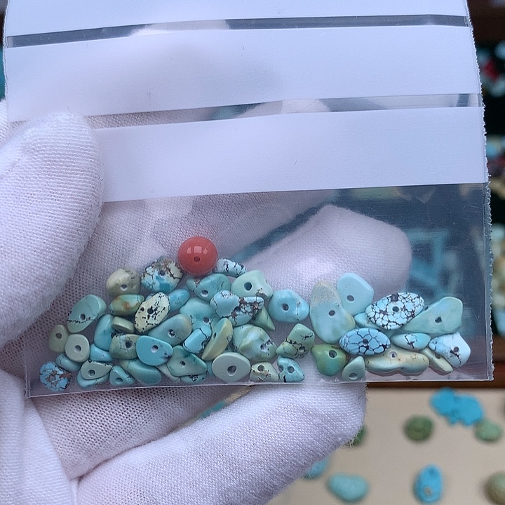 南红玛瑙未镶嵌珠宝奇石