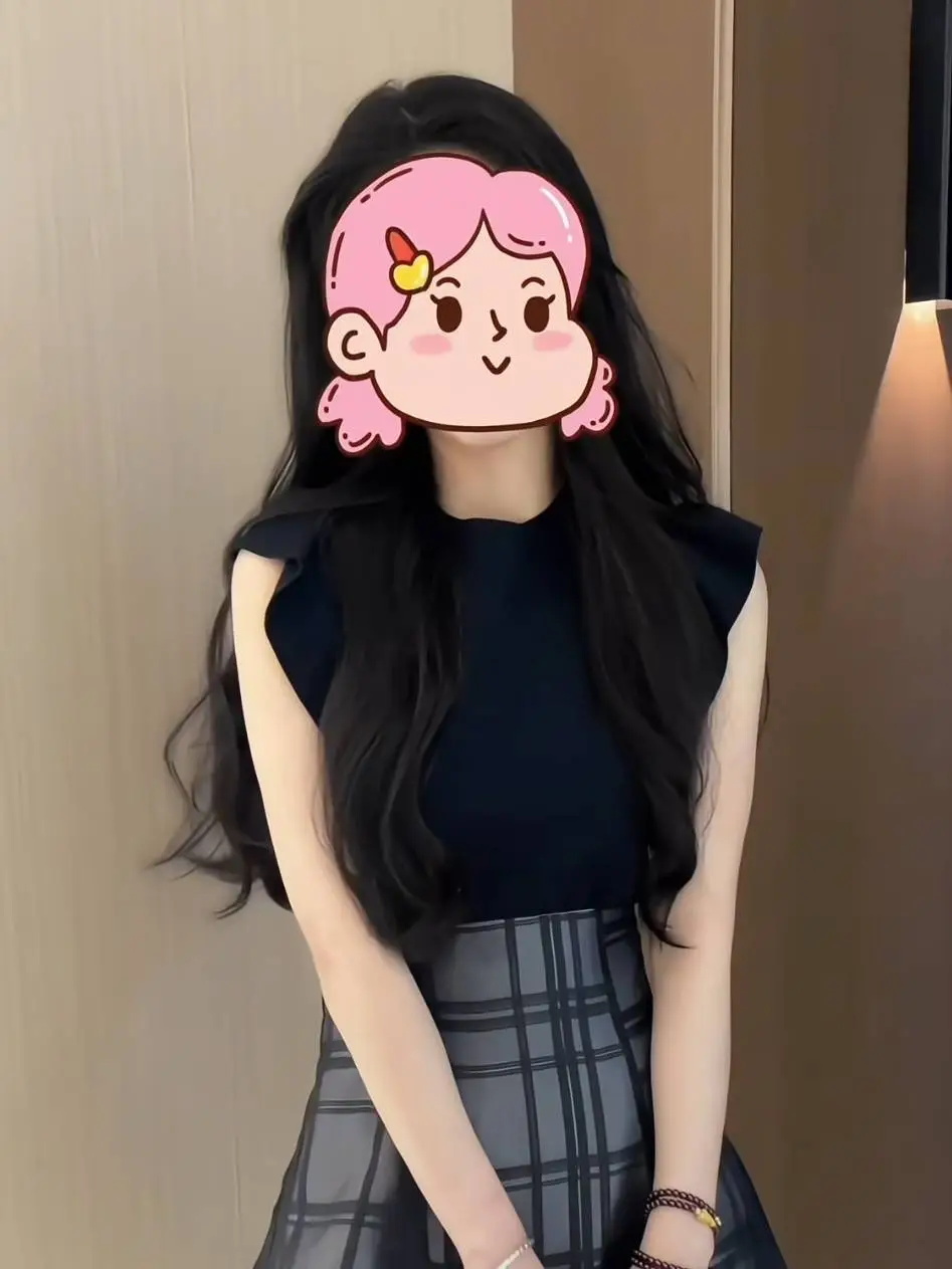 樱花妹妹 小个子套装！纯色，飞袖针织背心+格纹半身裙
