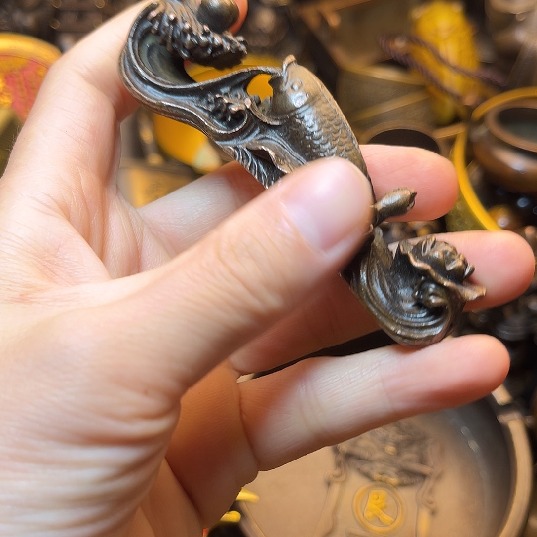 精美铜器工艺品等