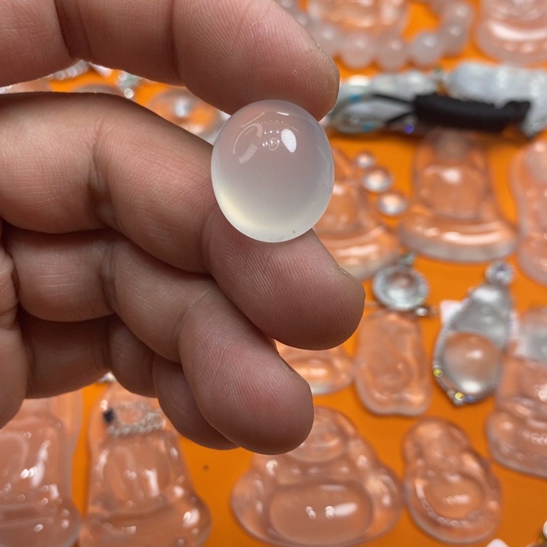 石英质玉项圈未镶嵌小*鬼