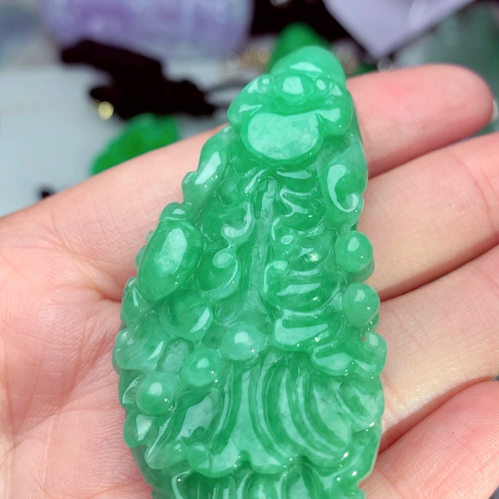 翡翠未镶嵌吊坠(不含链)