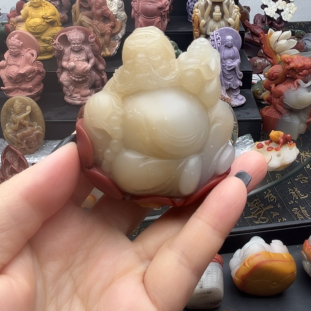 石英质玉未镶嵌颈饰