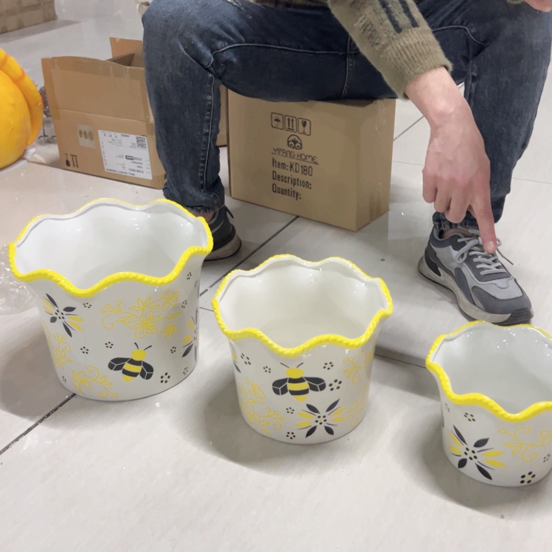 陶红陶红陶红陶红陶三件套花瓶