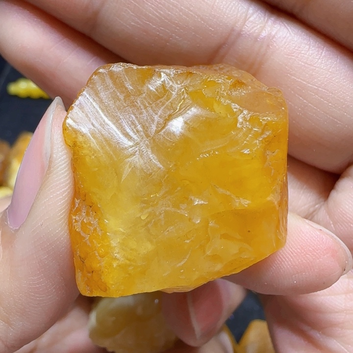 定制琥珀未镶嵌蜜蜡