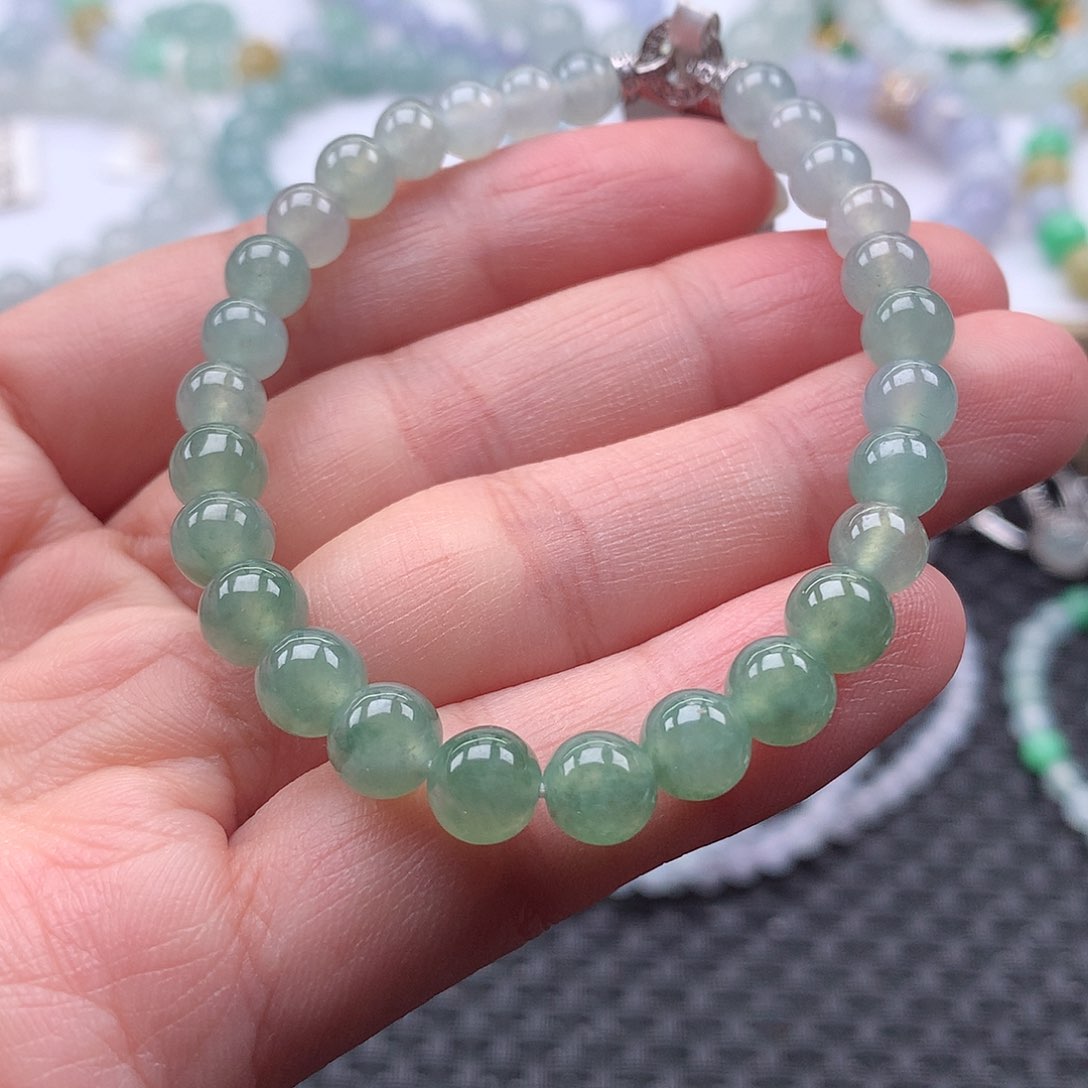 翡翠手链未镶嵌翡翠