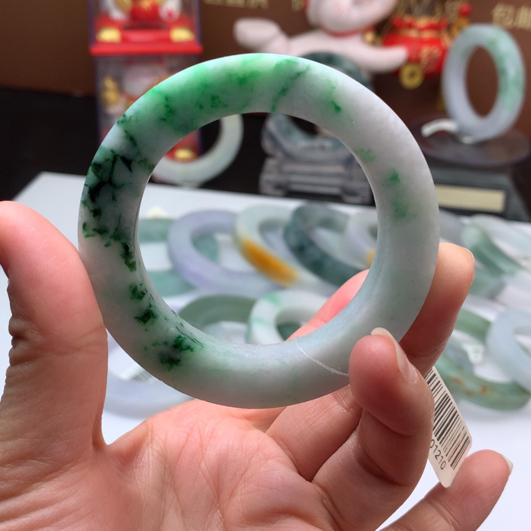 定制翡翠手镯未镶嵌