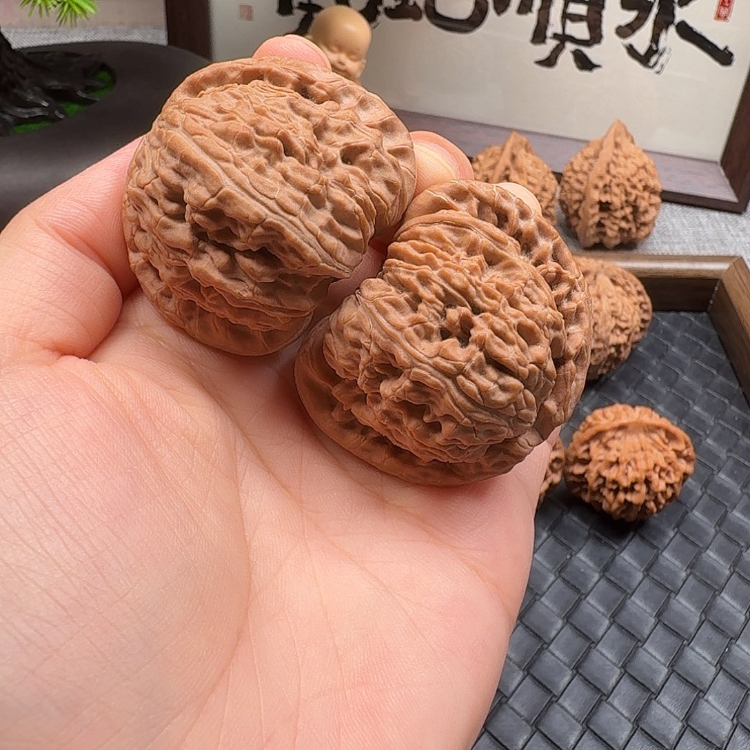 核桃全品新果白狮子45