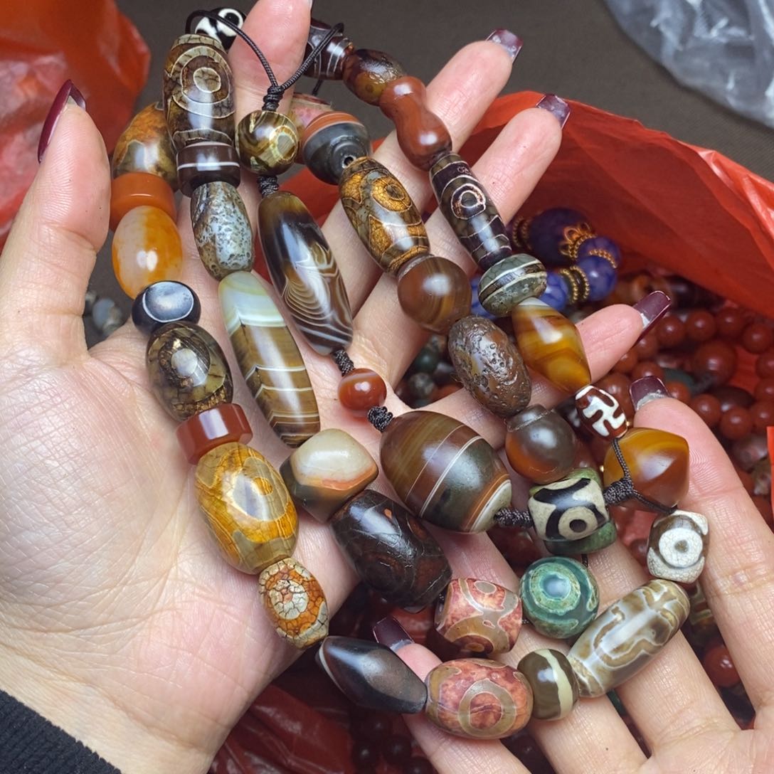 玛瑙/玉髓颈饰未镶嵌