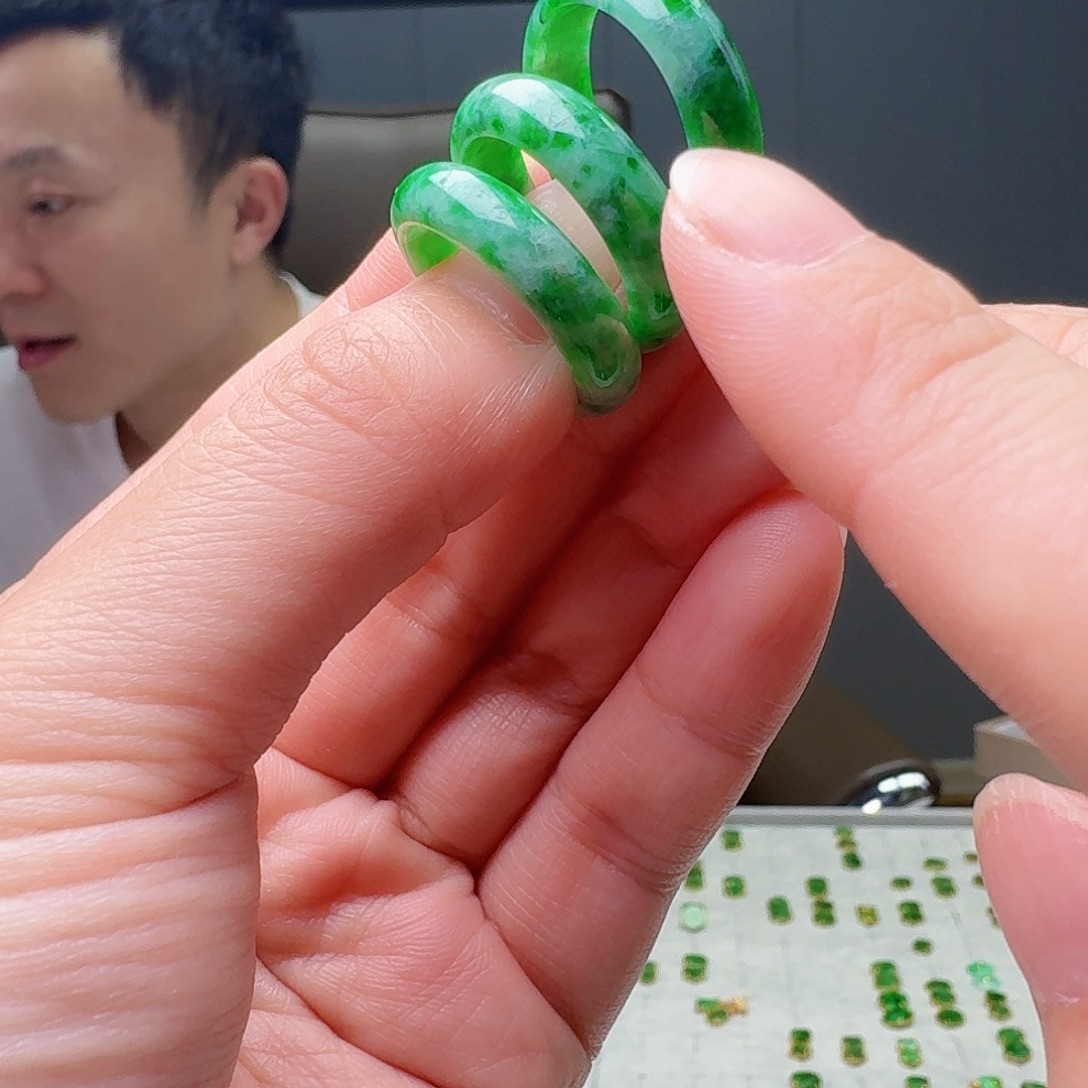 翡翠戒指未镶嵌多样性发货其一
