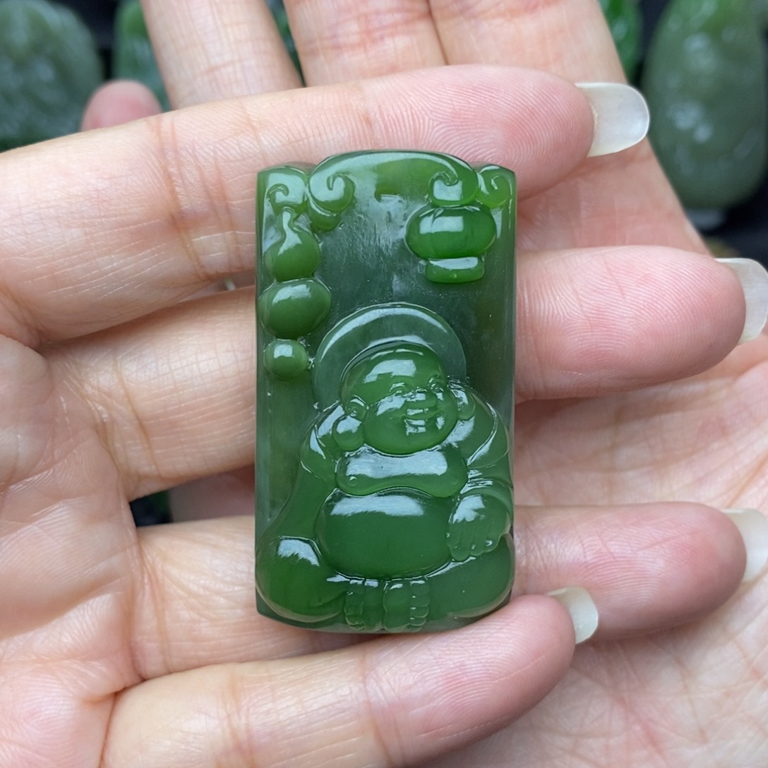 和田玉（碧玉）颈饰未镶嵌马*