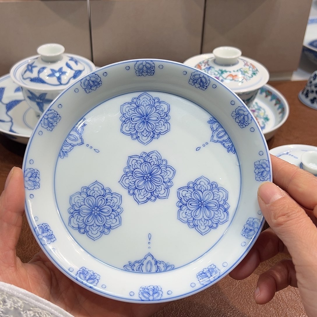 壶承白描壶承15厘米