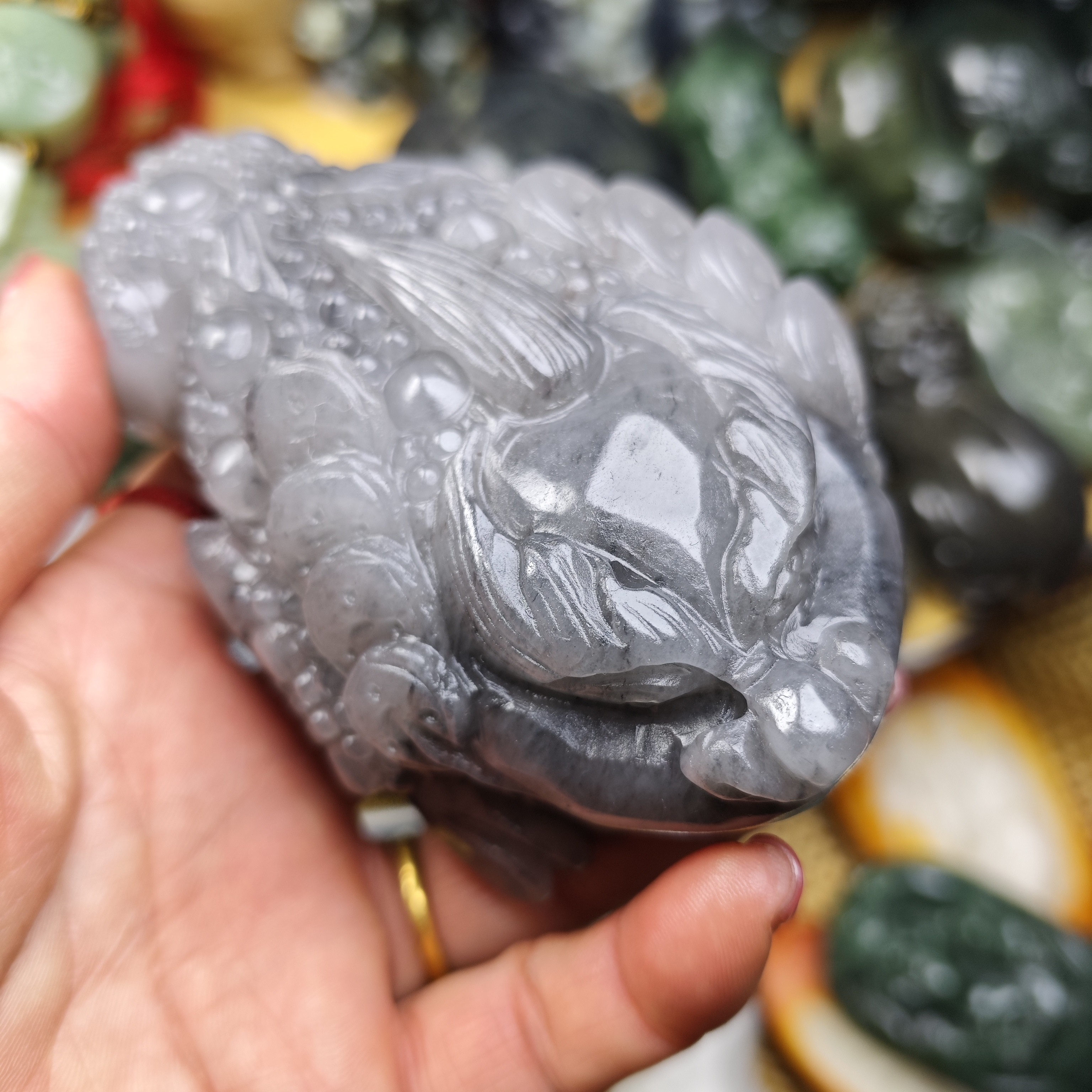 新疆北江三彩玉摆件