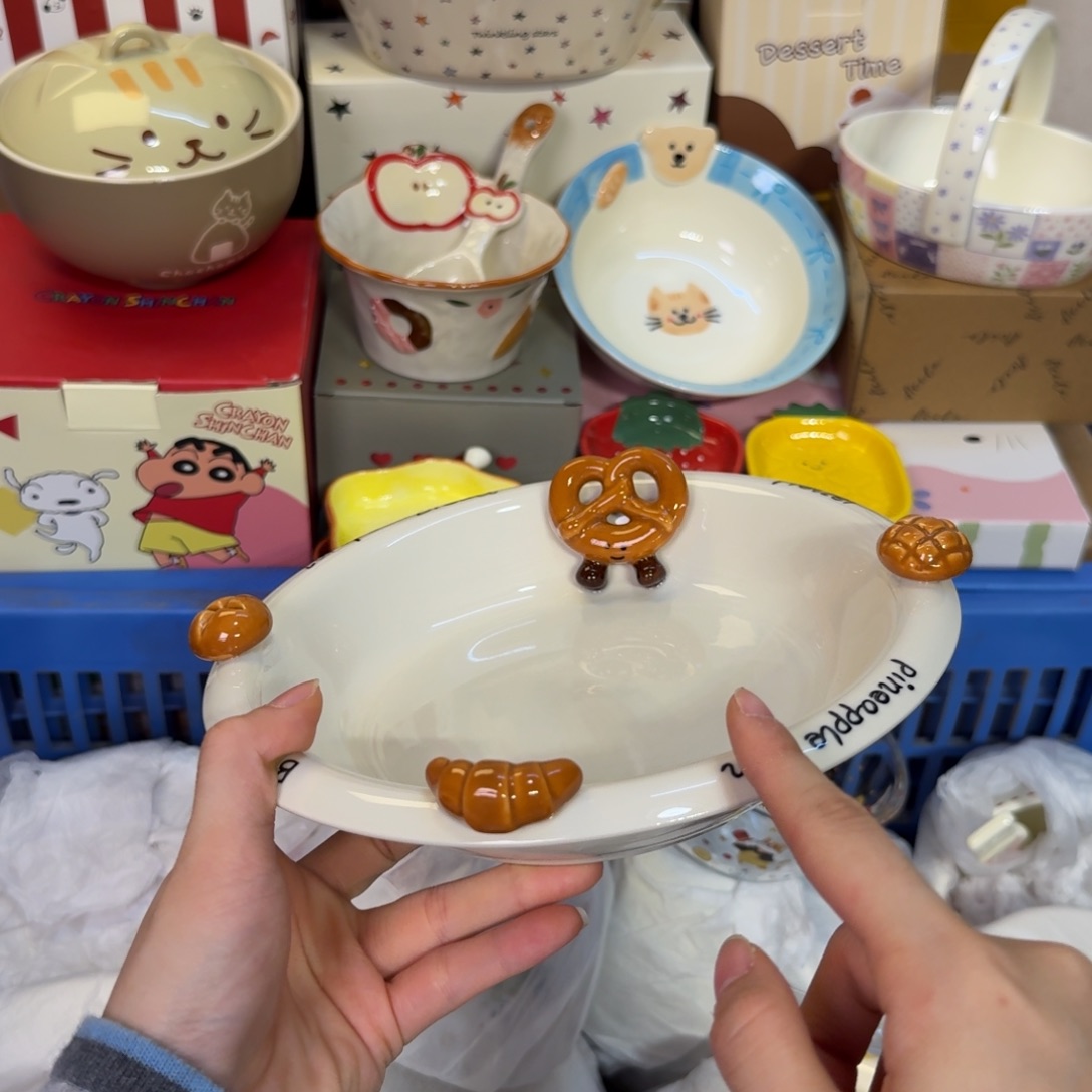 瓷非常陶瓷陶瓷头发。