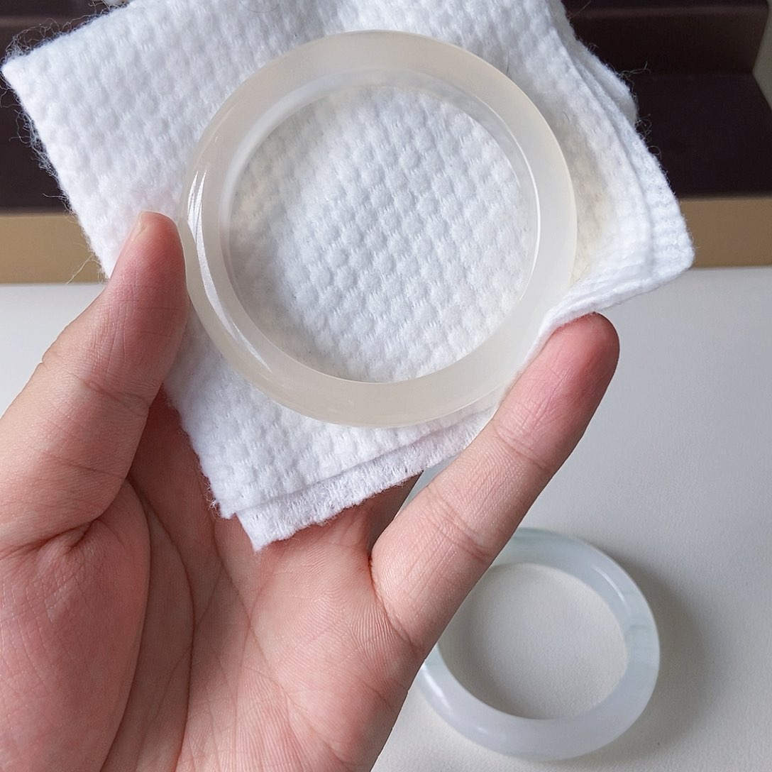 石英质玉手镯合金