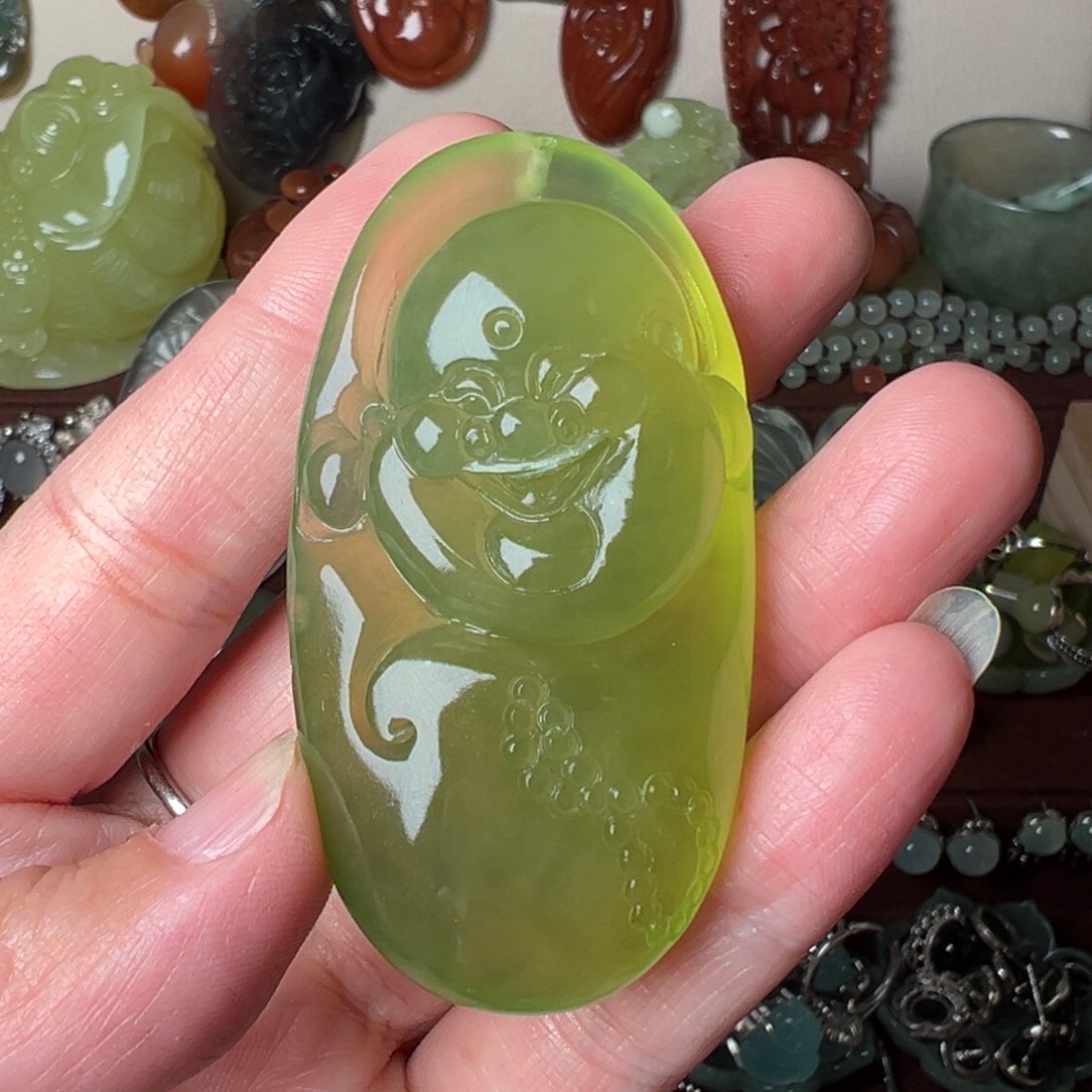 蛇纹石玉吊坠(赠链)未镶嵌