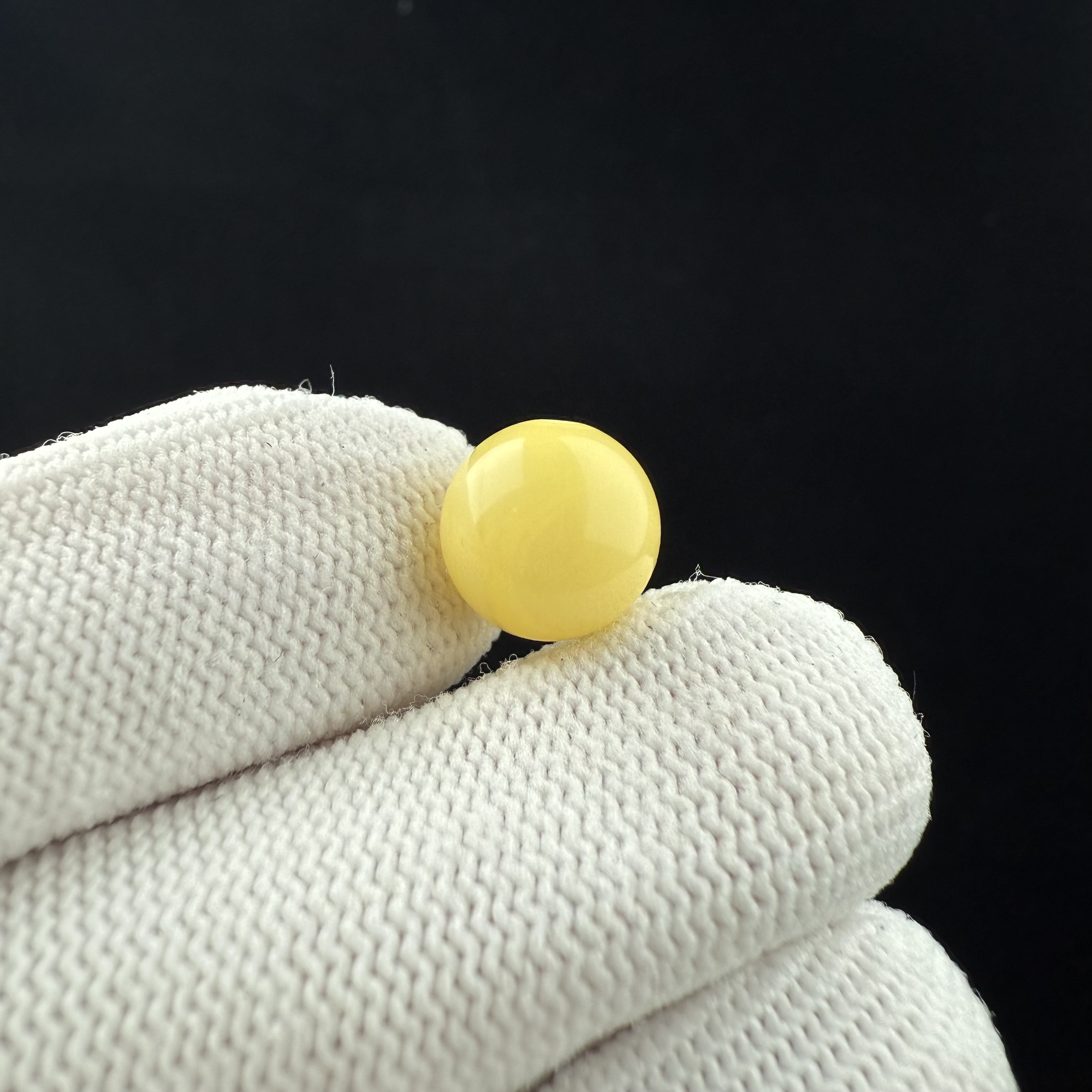 A4152天然原矿蜜蜡 圆珠 10.8mm支持复检假一罚十