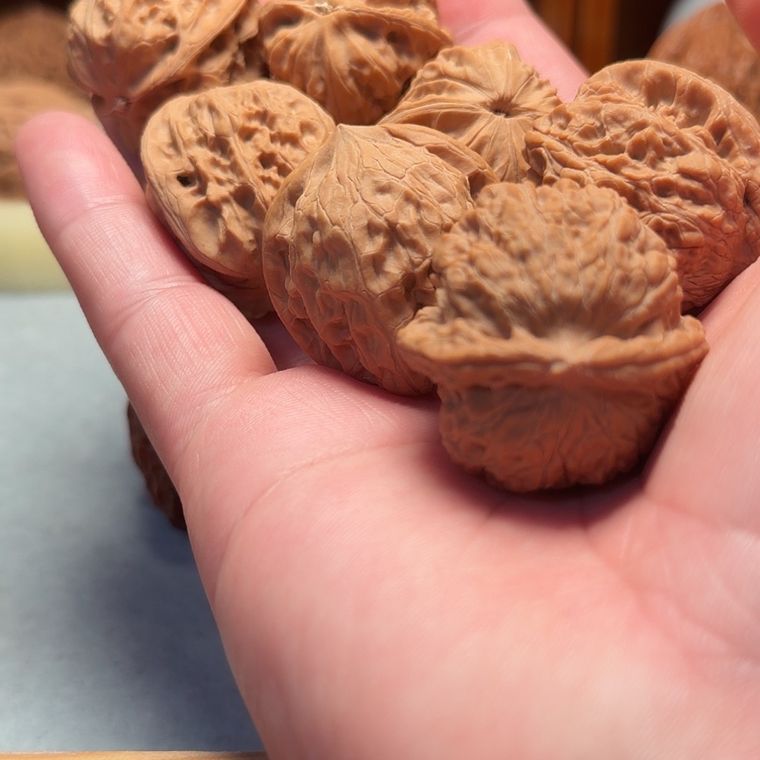 用***9文玩核桃把件原树野核红玉福利套餐