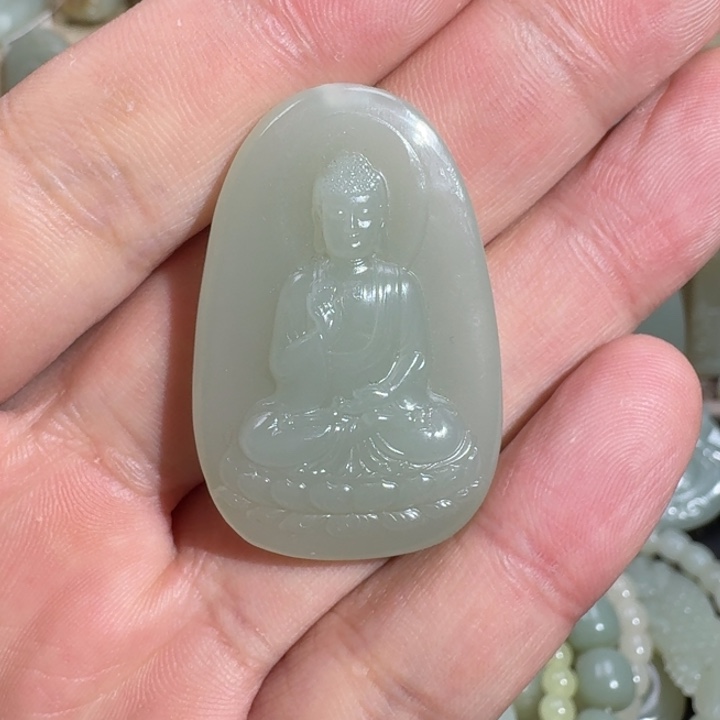 和田玉颈饰未镶嵌