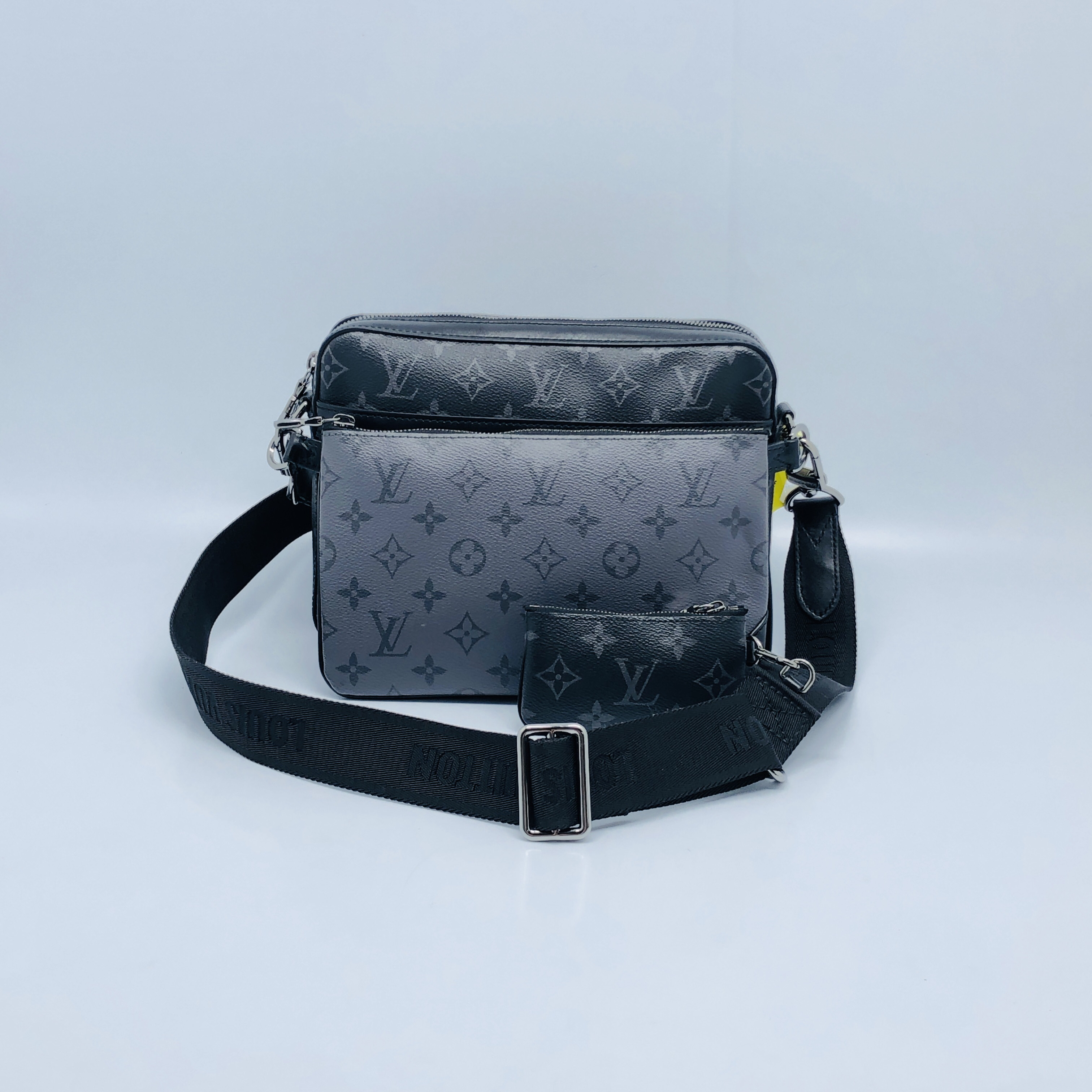 99新 LouisVuitton/路易威登 黑花三合一邮差包/4680号 芯片款