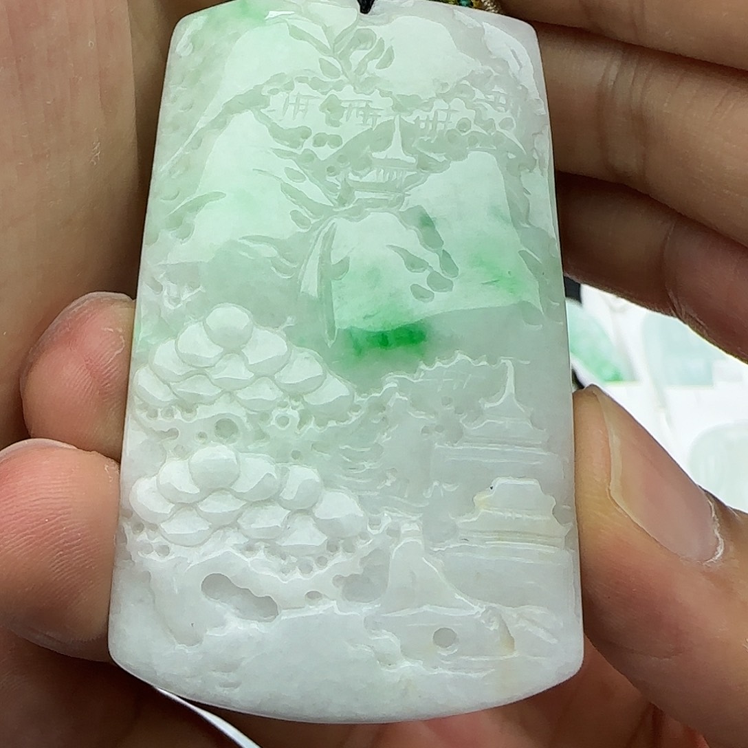 翡翠未镶嵌颈饰翡翠