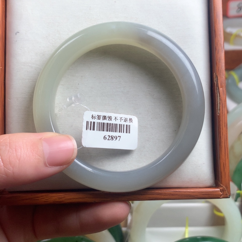 【闪购商品】和田玉手镯未镶嵌