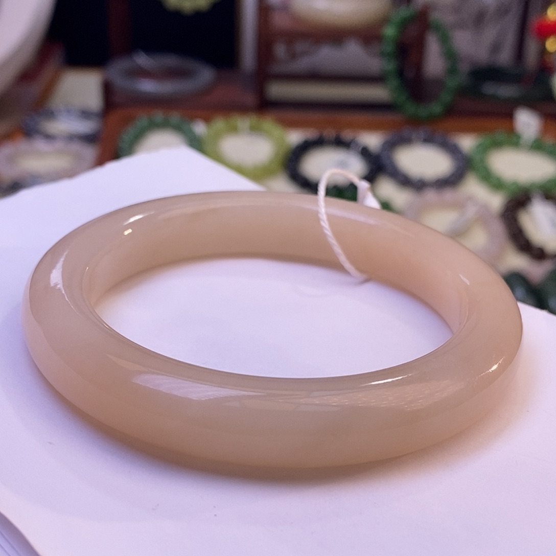 颈饰未镶嵌和田玉60毕业级浓藕粉脂膏级老料红粉手镯