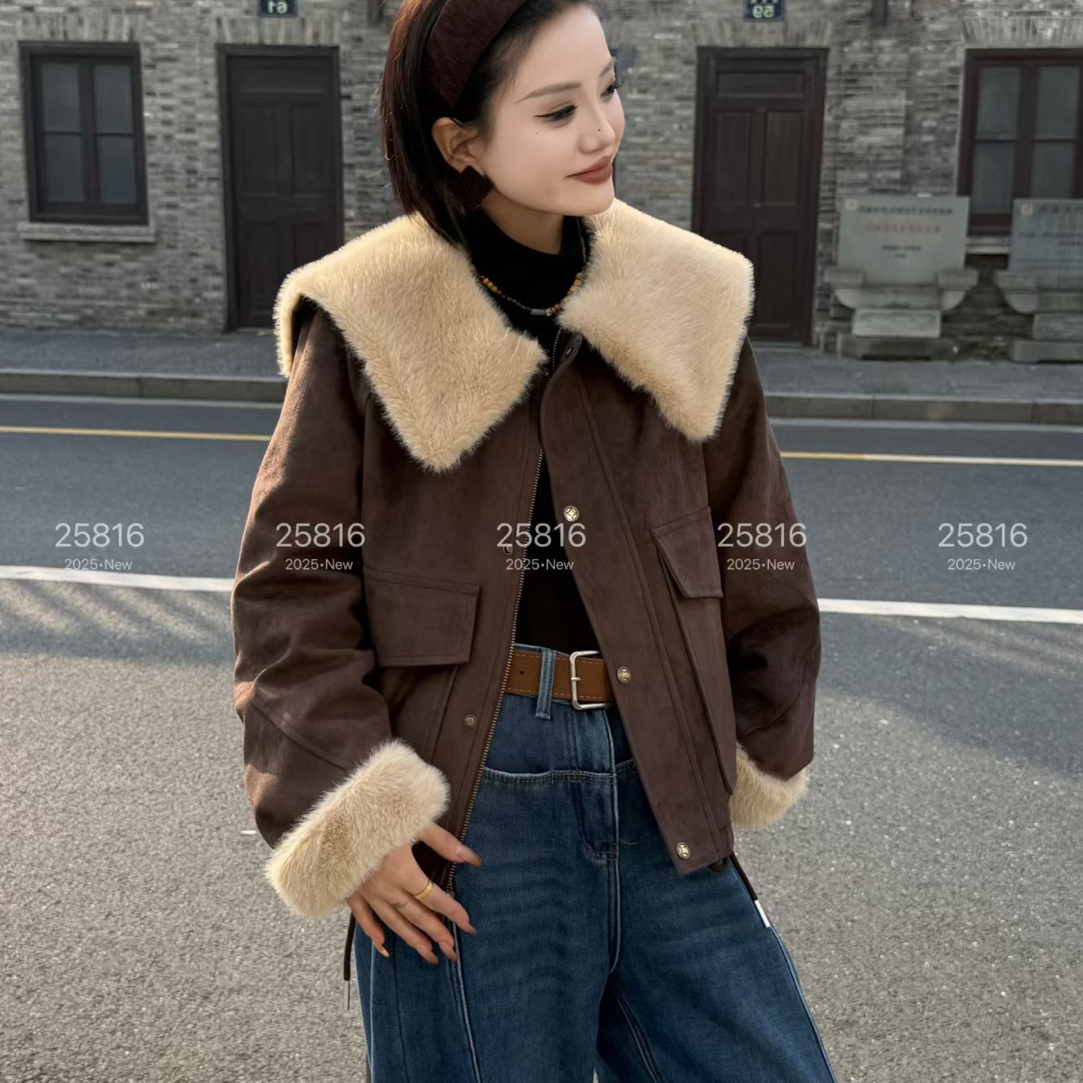 梦小小女装2025新款冬季流行韩系小个子羽绒加厚拼毛绒大翻领外套