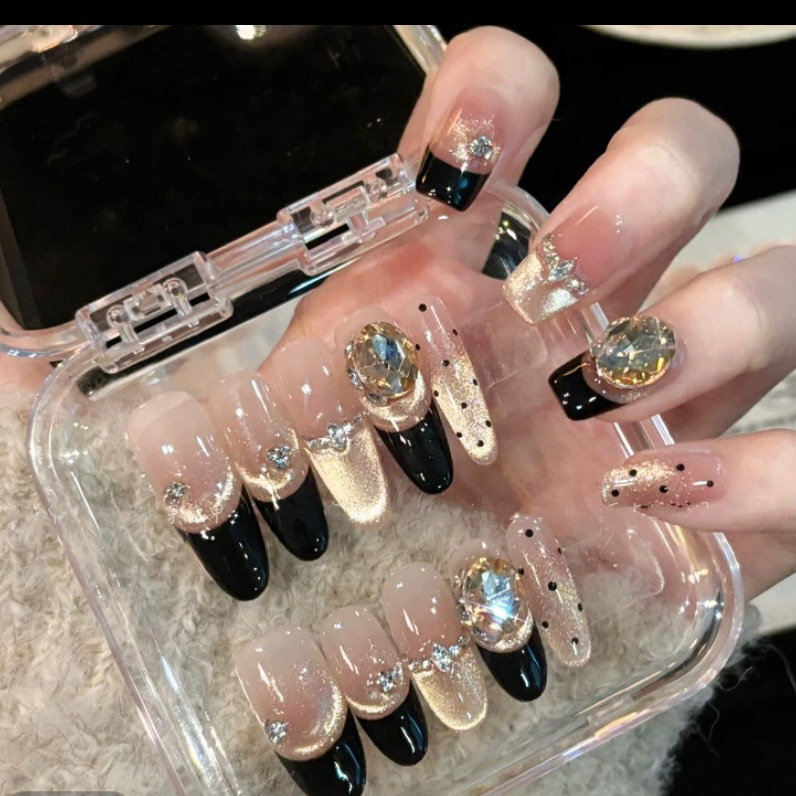 [珍妮]裸色黑色法式香槟色爆闪猫眼波点高级感纯手穿戴甲10片装