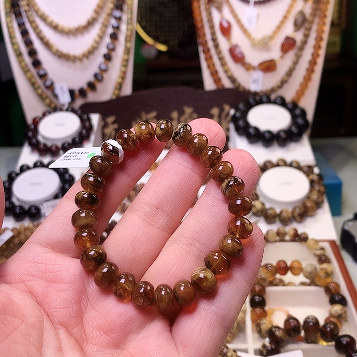 一***三琥珀未镶嵌裸石9+309