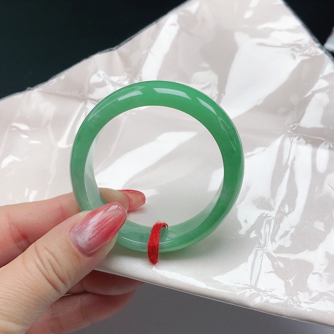 翡翠手镯未镶嵌翡翠230