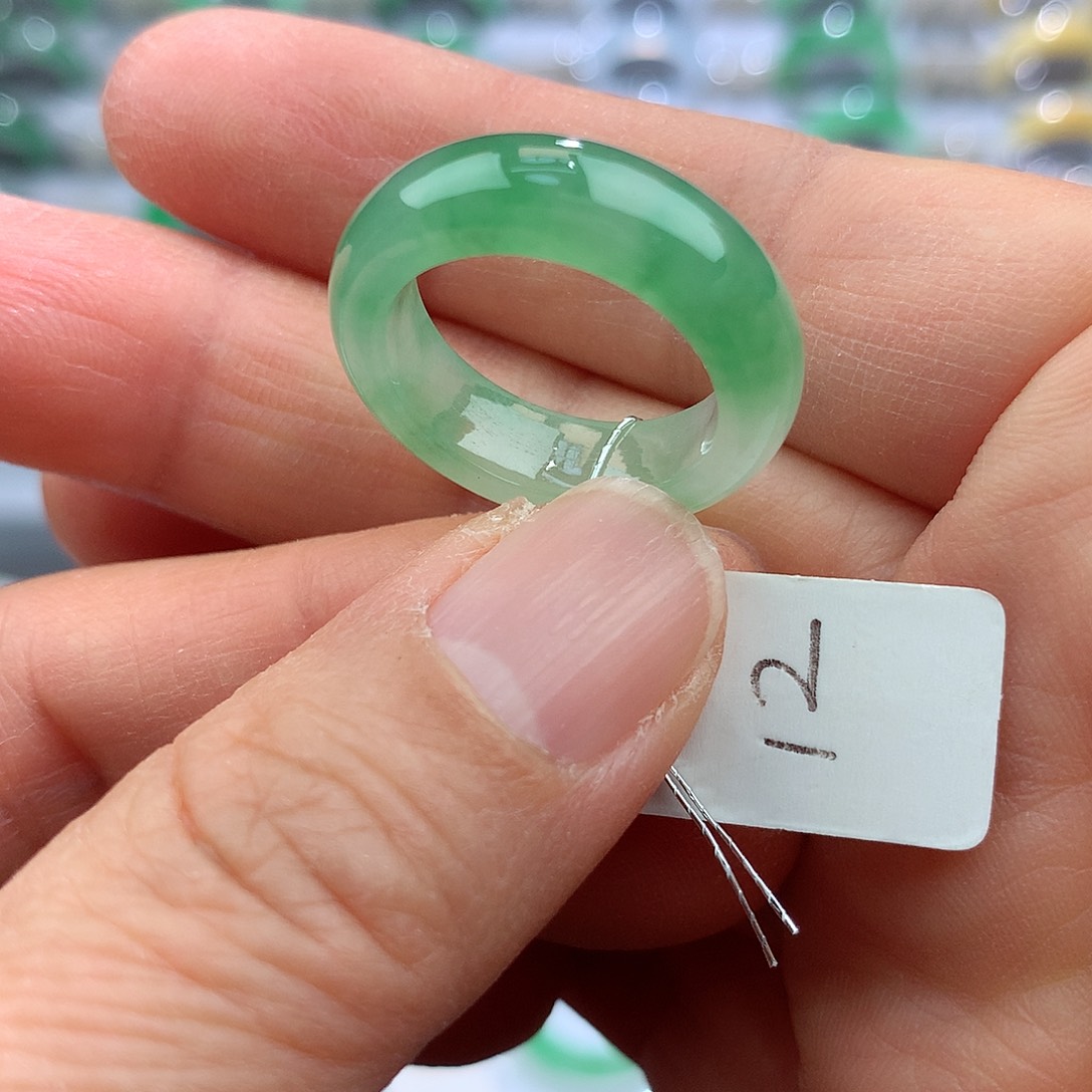 翡翠戒指未镶嵌12号