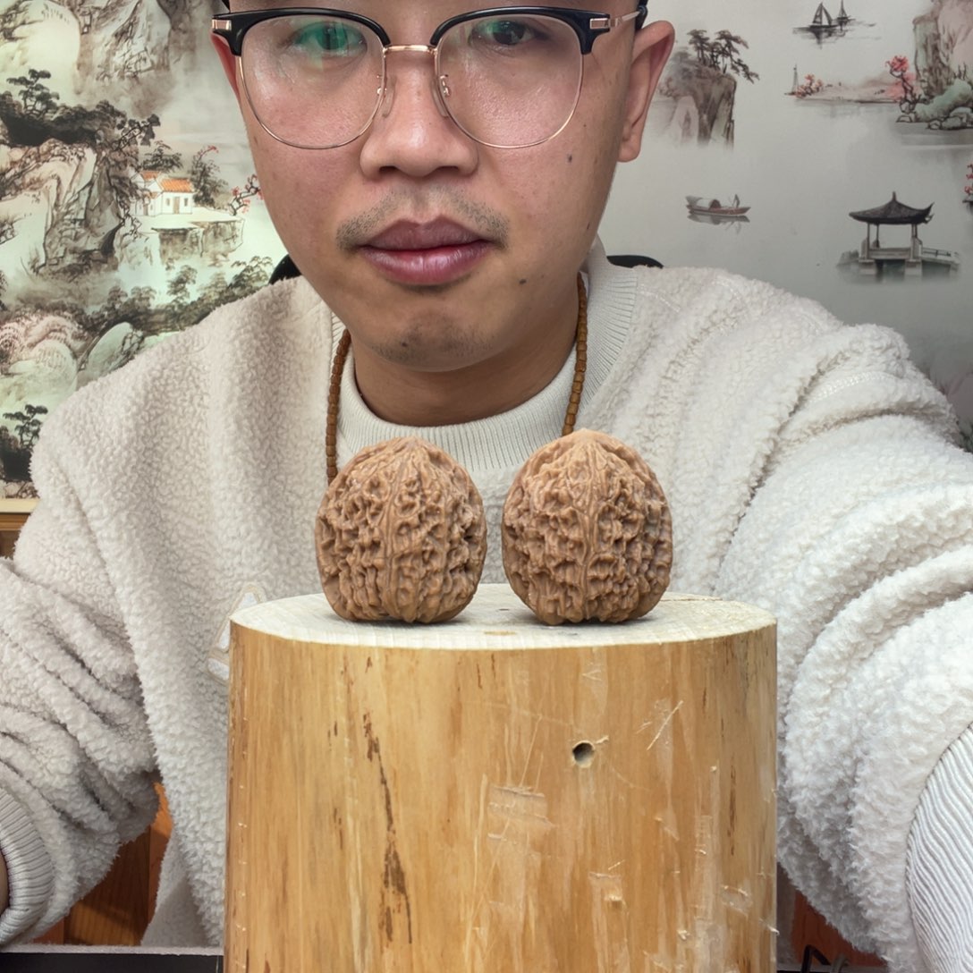 玉***汤把件文玩核桃南疆石