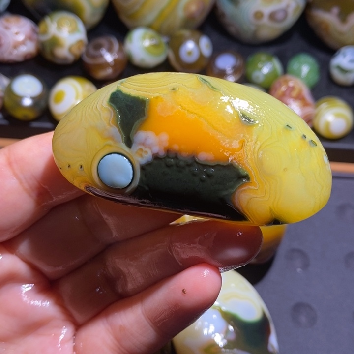 未镶嵌玛瑙/玉髓珠宝半成品114