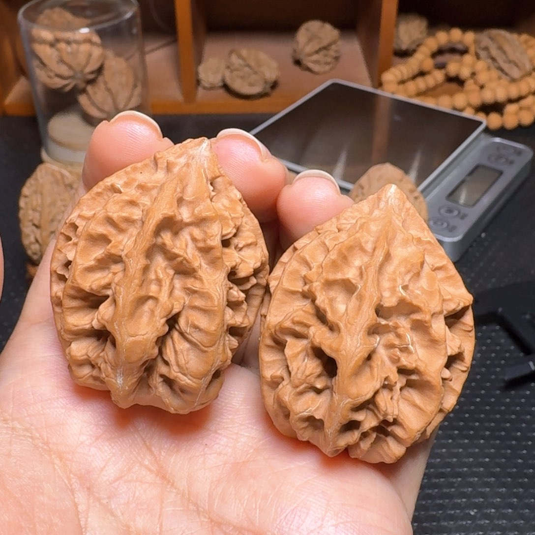 文玩核桃把件绝版龙骨灯笼