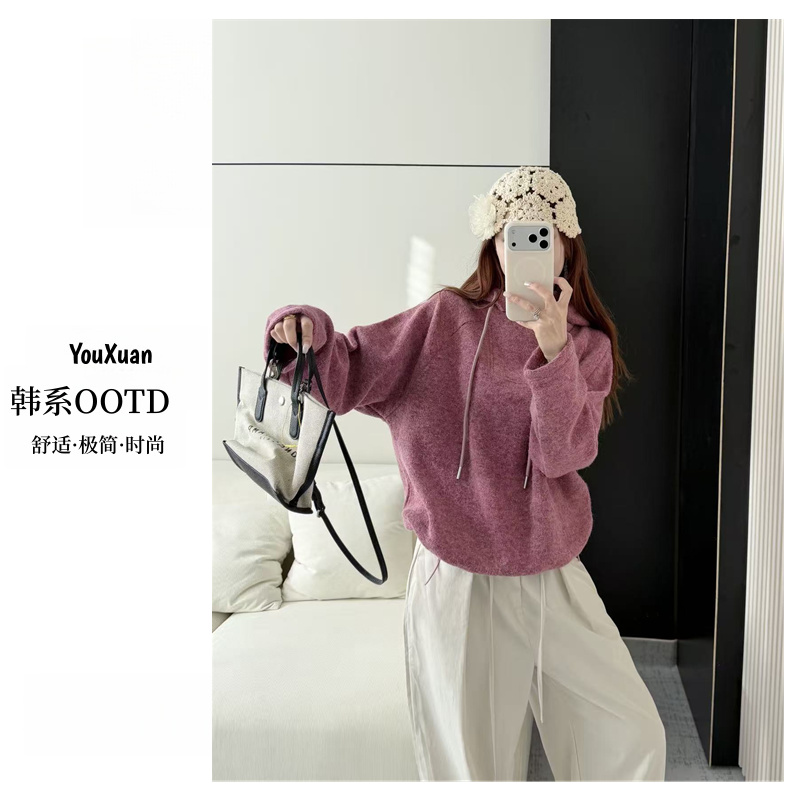 YOUXUAN-[宽松百搭]2025冬季加绒韩系舒适拼接软糯女T恤MW-C3058