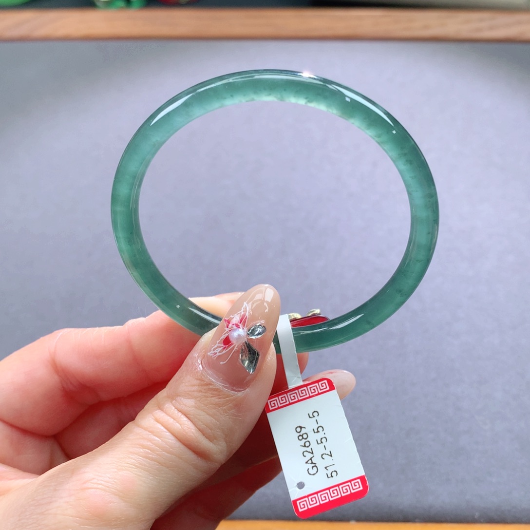 翡翠手镯未镶嵌天然翡翠手镯叮当镯