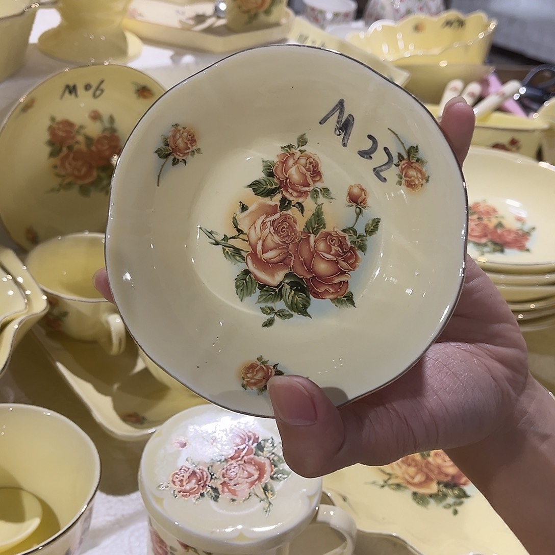 星博陶瓷有限公司2个