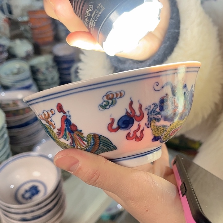 瓷片/////////直径12.5厘米。红。