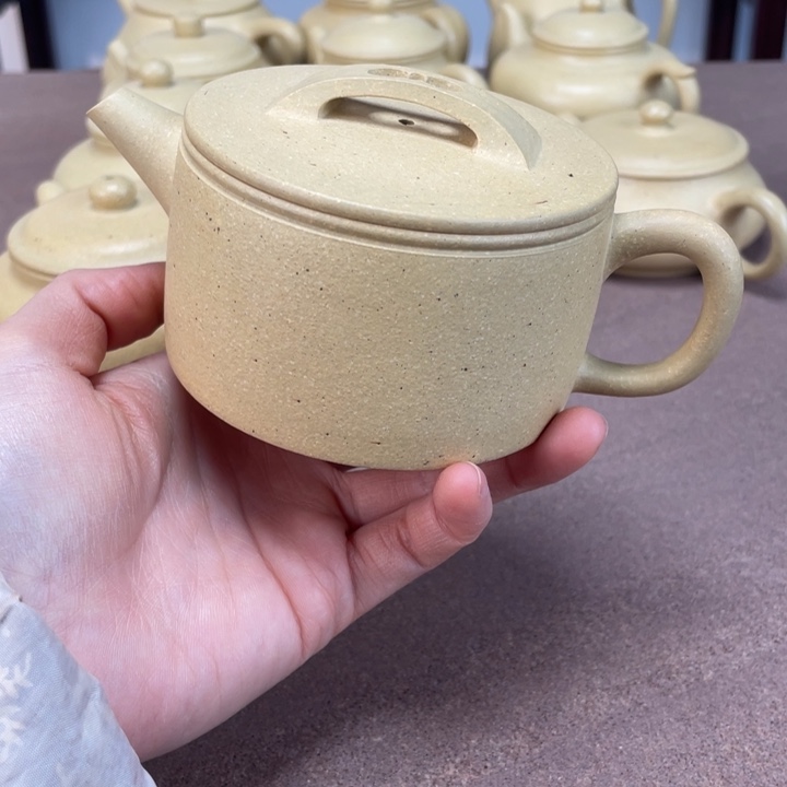 本山绿泥茶壶汉瓦200毫升