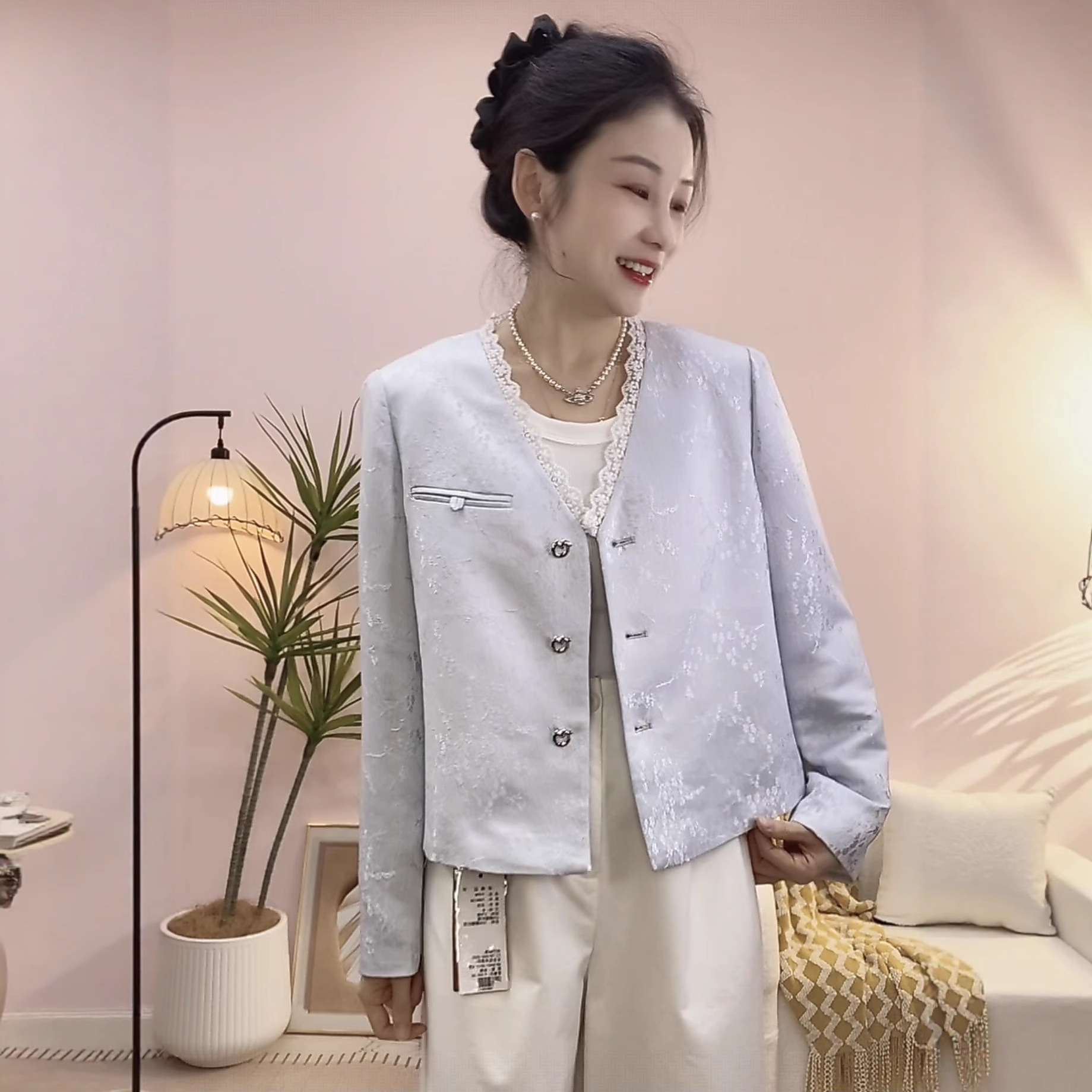 071法式高级感蕾丝拼接提花设计短款小香风外套071/FZC