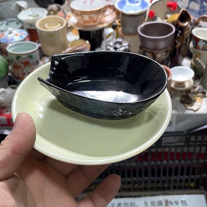 瓷片在这一刻你就不会觉得孤单