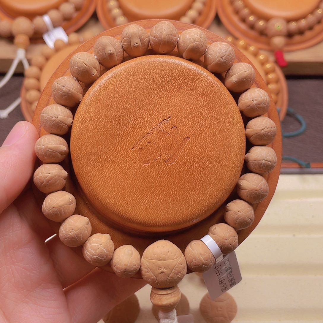 凤眼菩提手串~****~实心飞碟11.5尺寸