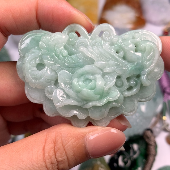 翡翠未镶嵌颈饰翡翠