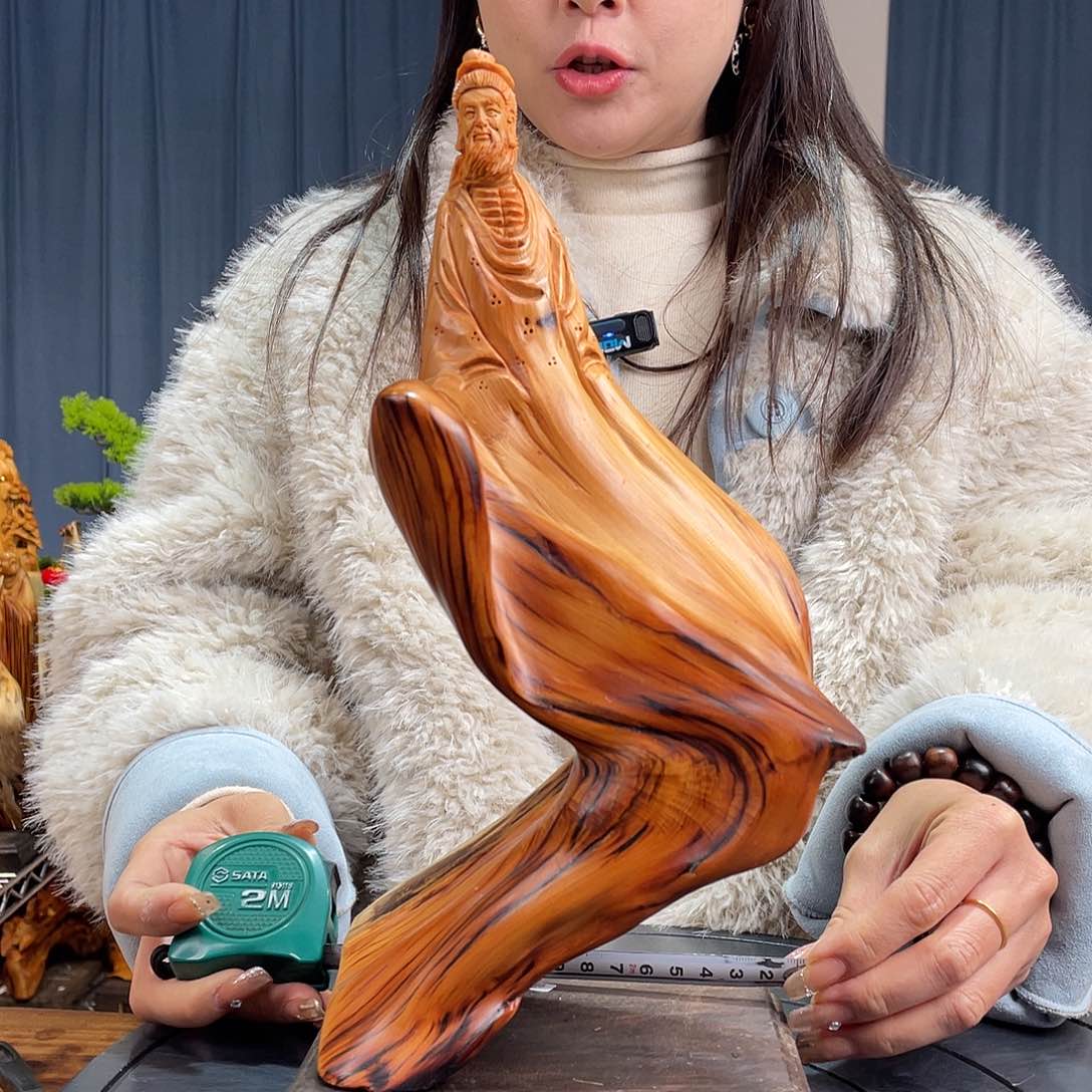 柏木（崖柏）随型艺术根雕